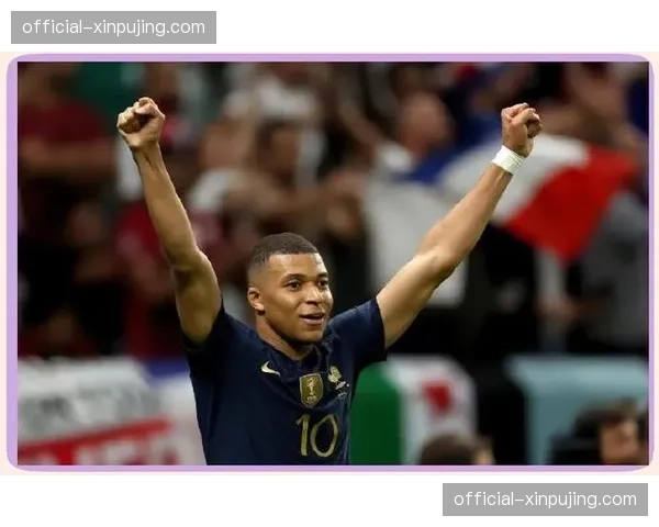 德国防线应对边路冲击 面对姆巴佩式速度型边锋的防守策略